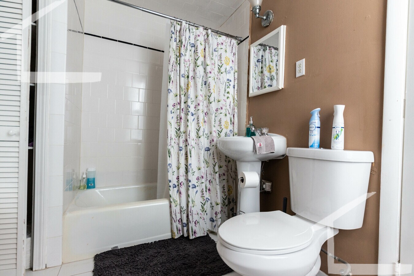 Photo - 21 Park Vale Ave