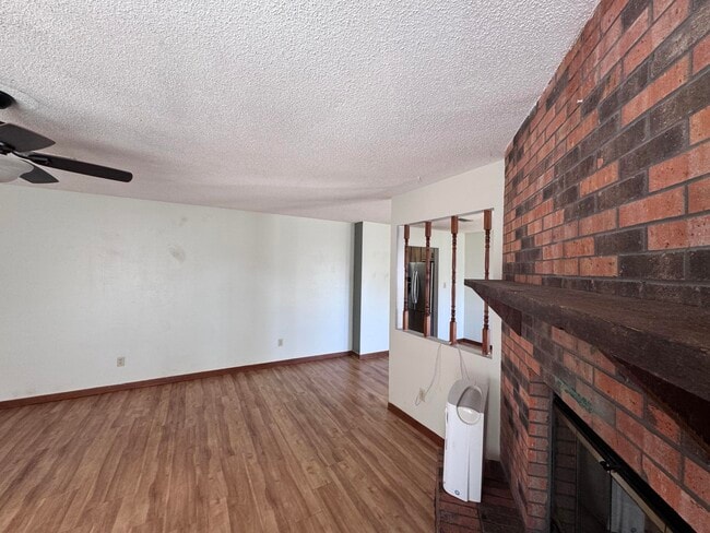 Photo - 202 Seville Cir