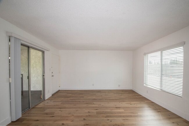 Photo - 15049 Burbank Blvd Unit 109