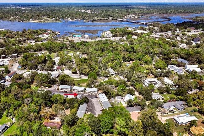 Photo - 2 Bedroom 1 Bath Fully Furnished Condo in ... Unit 15