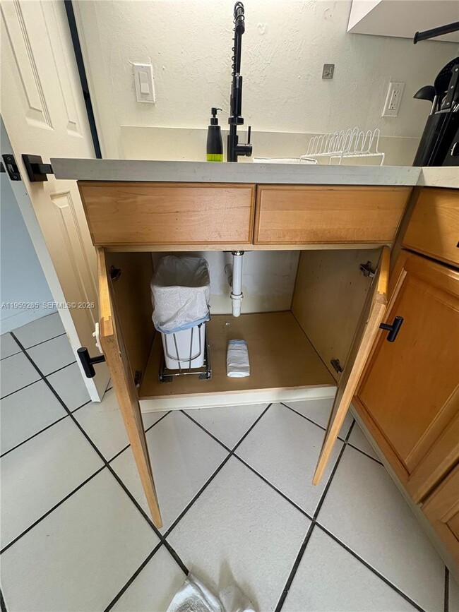 Photo - 3210 Canal Dr Unit 7