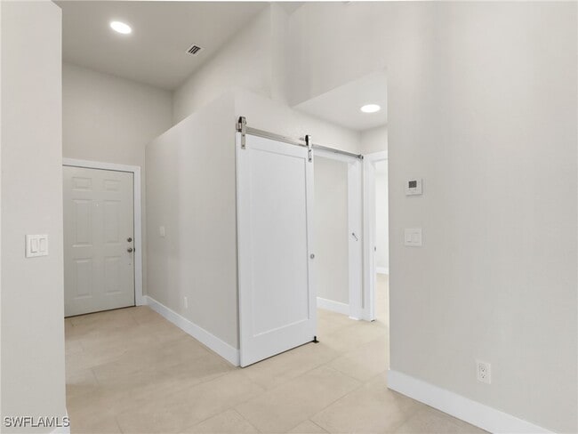 Building Photo - 1856 W Crown Pointe Blvd Rental