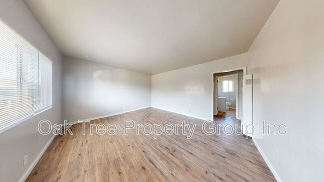 Photo - 22815 Grand St