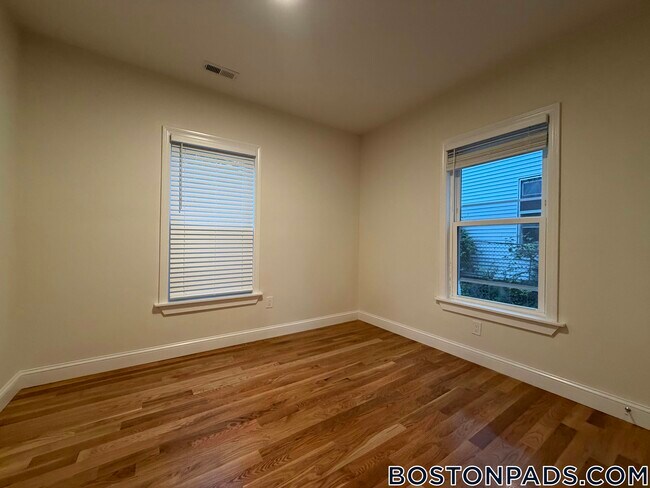 Photo - 12 Greenwood Pl Unit 5