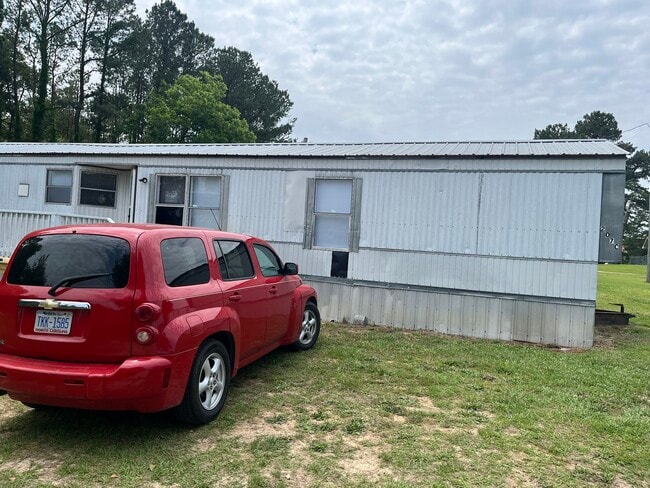 Photo - 207 Heath Rd