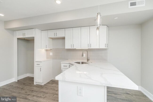 Photo - 2339 N 10th St Unidad 2