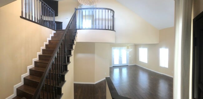 Photo - Beautiful 4 bedroom - 3 bathroom home in Corona