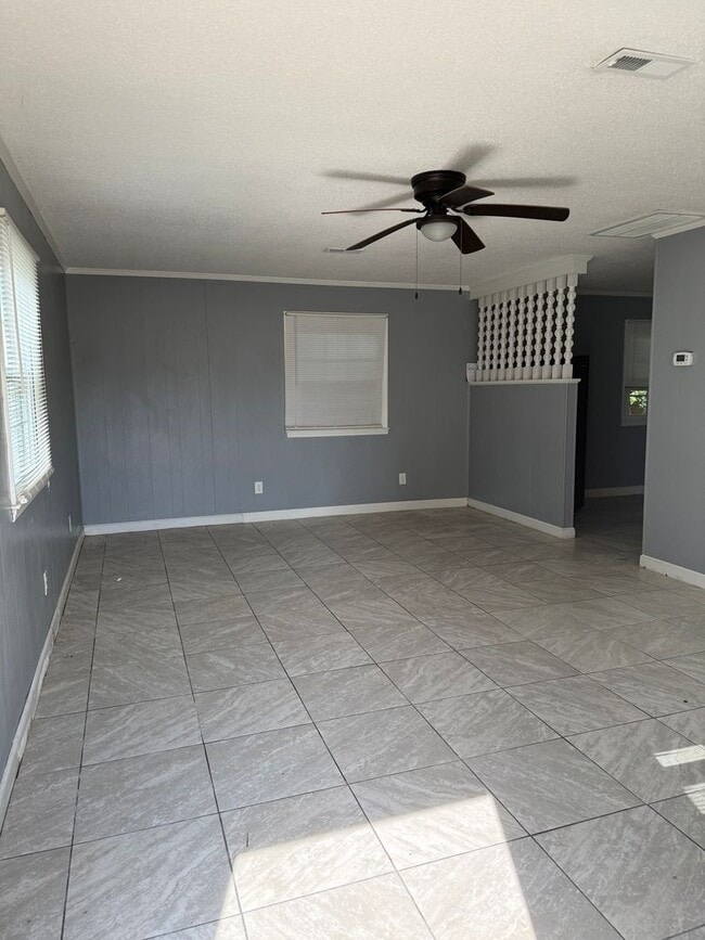 Photo - 34 Magnolia St Unit 34 Magnolia Apt A