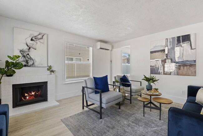 Photo - 918 N 32nd St Townhome