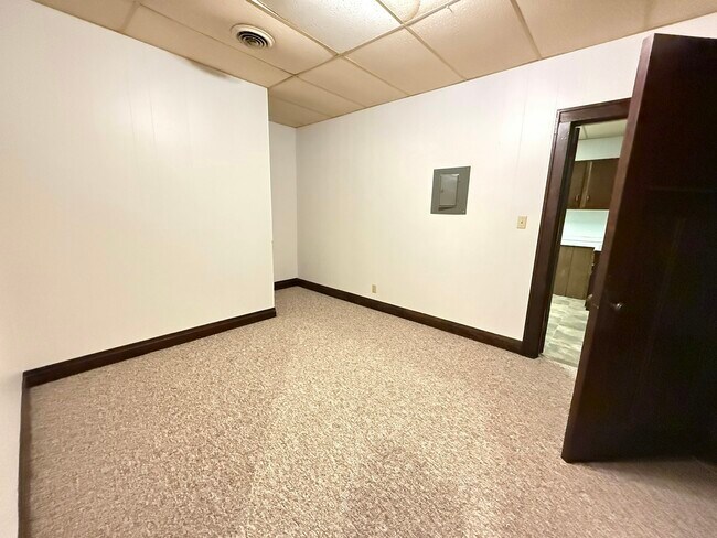Building Photo - 1 S Minnesota St Unit 1