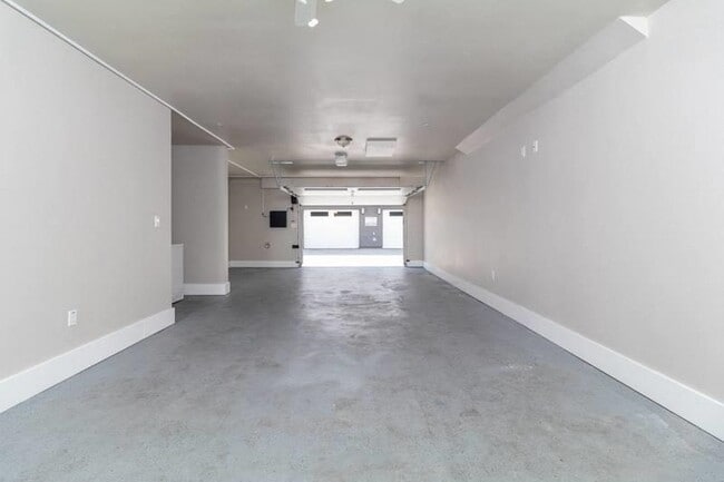 F78--1168 W. 36th Place