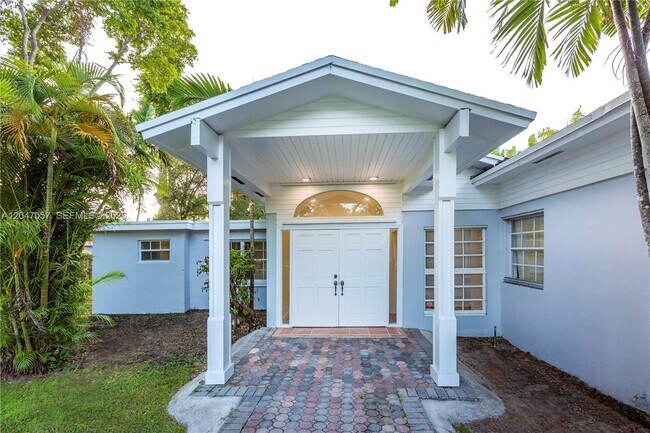 5451 SW 80th St