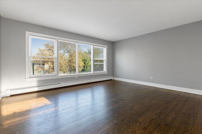 Photo - 5834 W Montrose Ave Unit 2S
