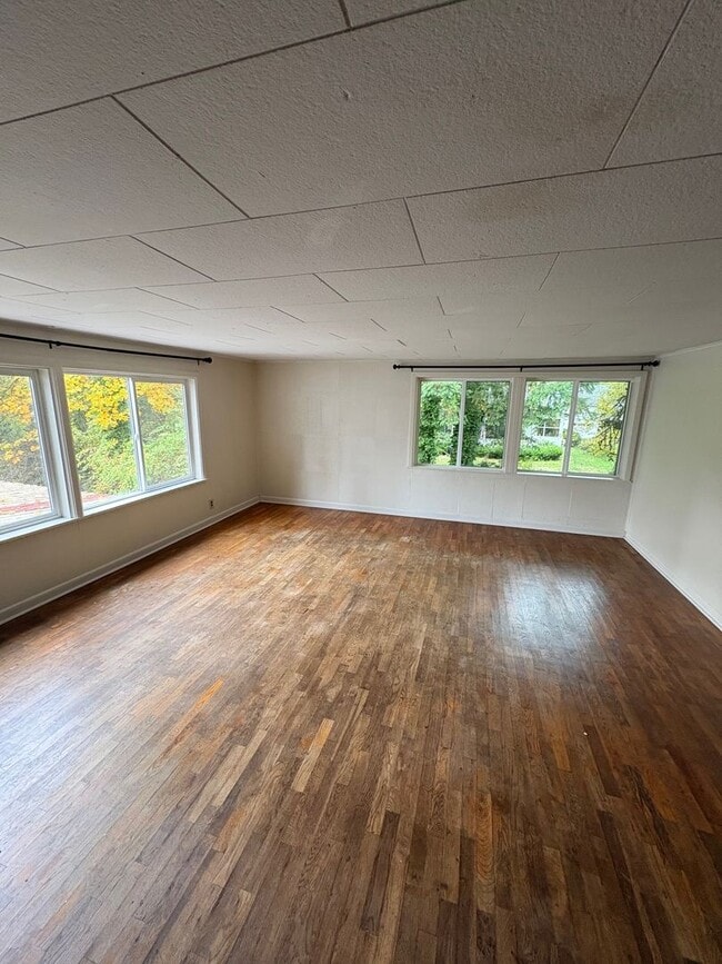 Photo - 00110-751/755 River RD Unit 755 River Rd