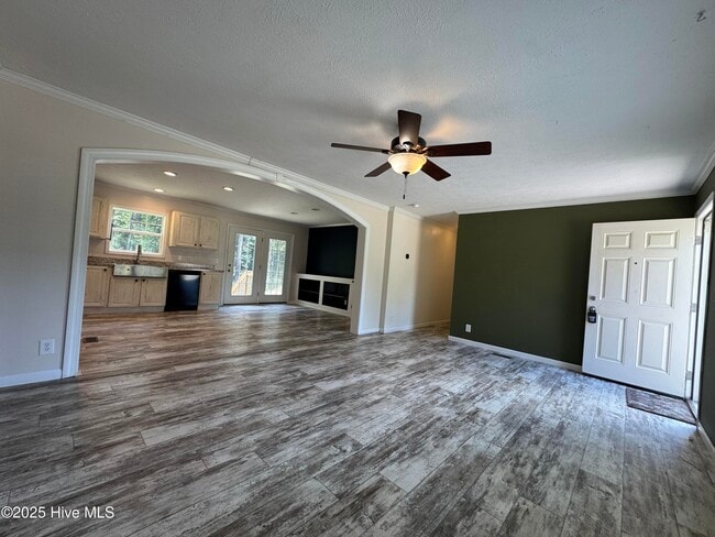 Photo - 162 Sandy Creek Dr