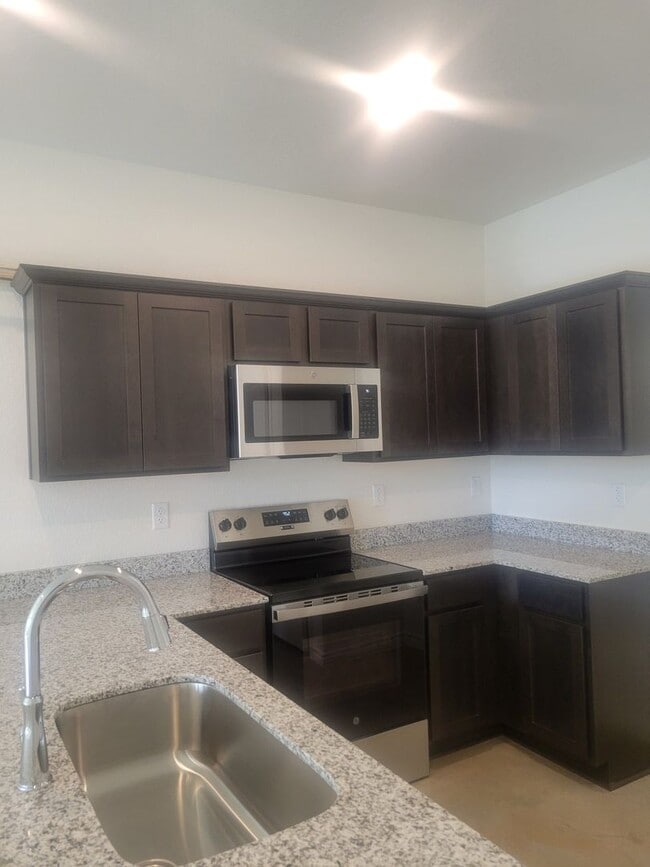 Photo - 1265 Lehmann Dr