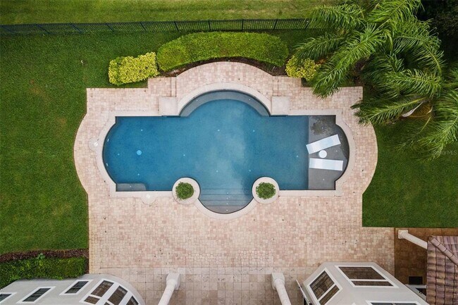 Photo - 6844 Valhalla Way