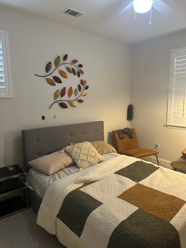 Photo - 1132 Chancery Way