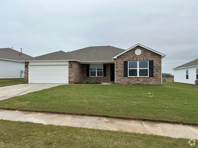 Building Photo - 4 Bedroom 2 Bath 2 Car Garage - Coweta Sch... Rental