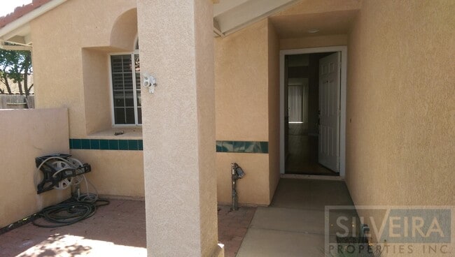 Photo - Captivating 3 bed 2 bath home in Santa Maria.