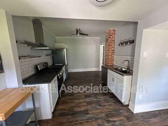 918 Franklin St SW Unit 2