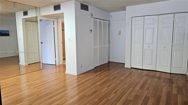 Photo - 16909 N Bay Rd Unit 217