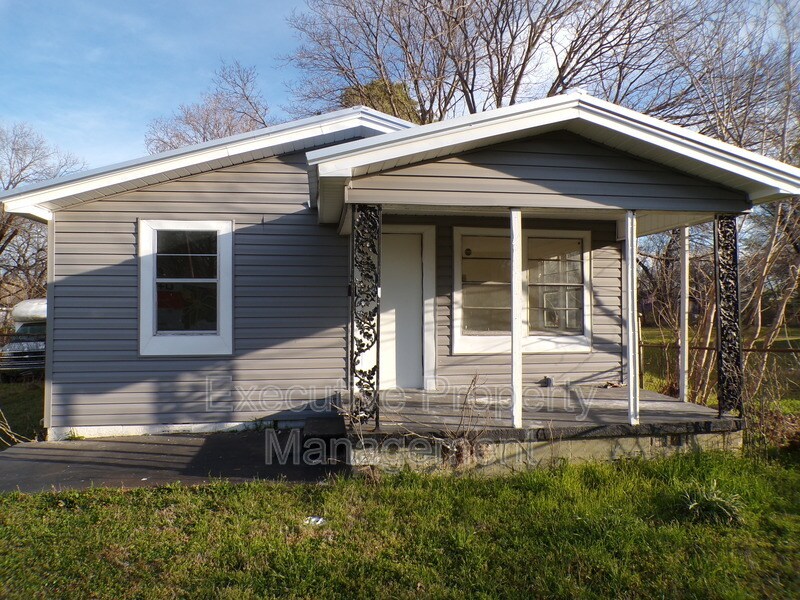 Photo - 3716 44th Ave N