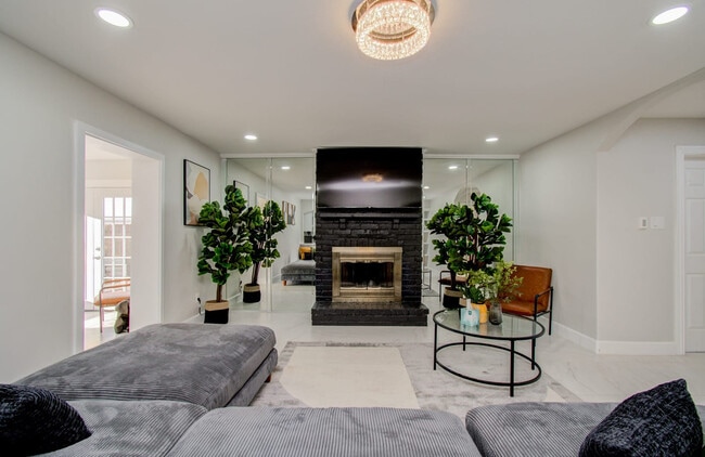 Photo - 8623 Parasol Ln Unidad ID1022079P