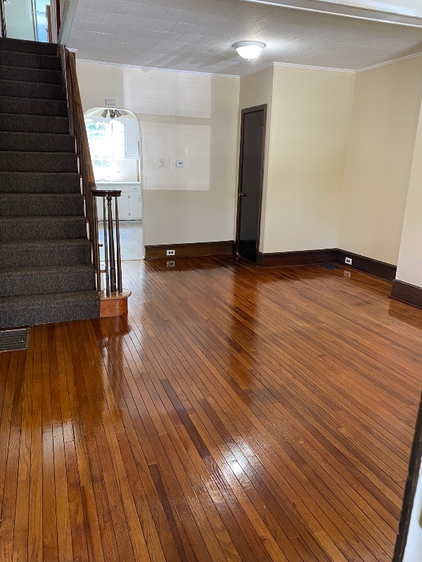 Photo - 307 N 5th Ave