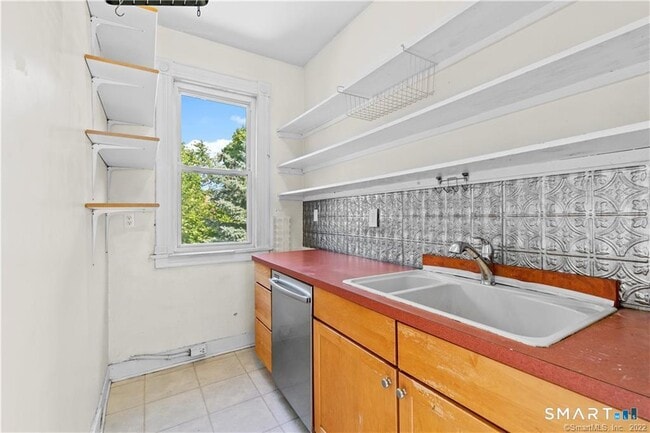 Photo - 171 Norton St Unidad 2