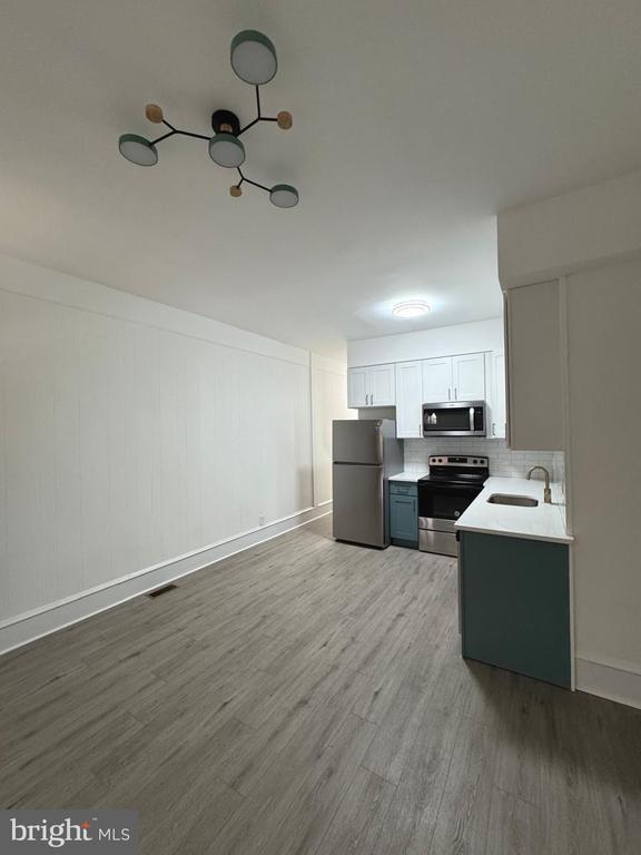 Photo - 433 W Bringhurst St Unit 1