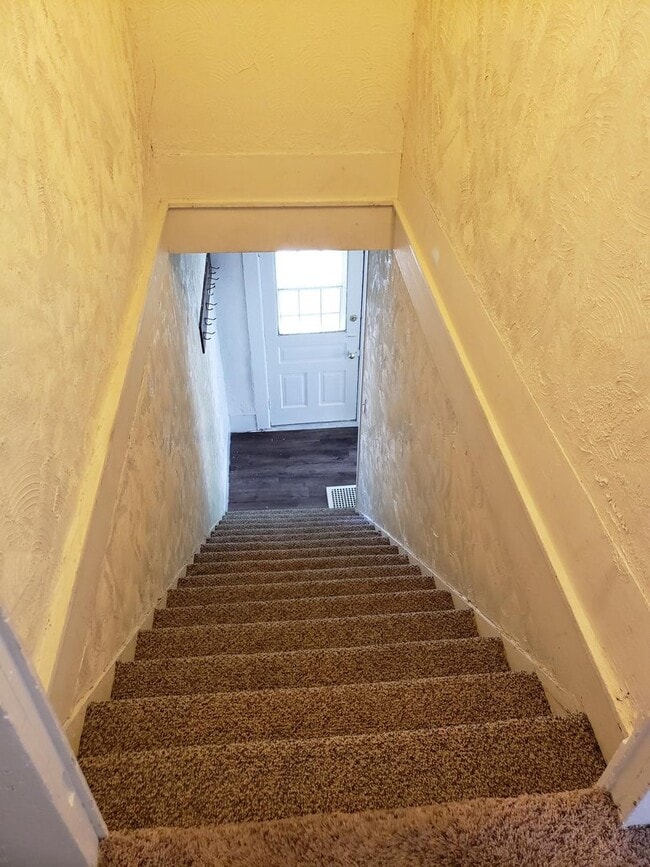 Photo - 5 Bedroom, 2 Bathroom