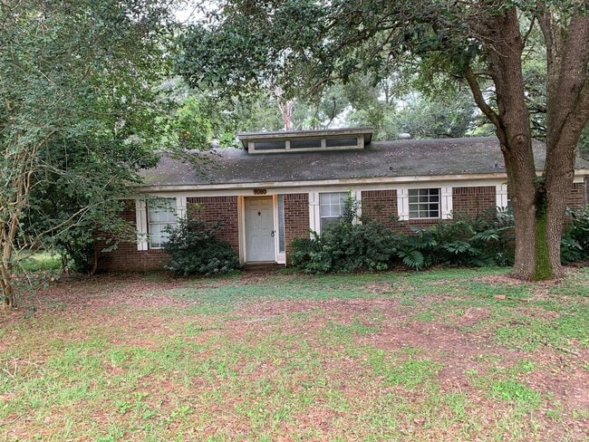 Building Photo - Located on a Cul-De-Sac in Semmes Rental