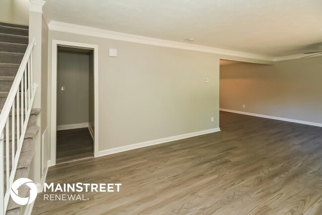 Photo - 1566 Pintail Rd