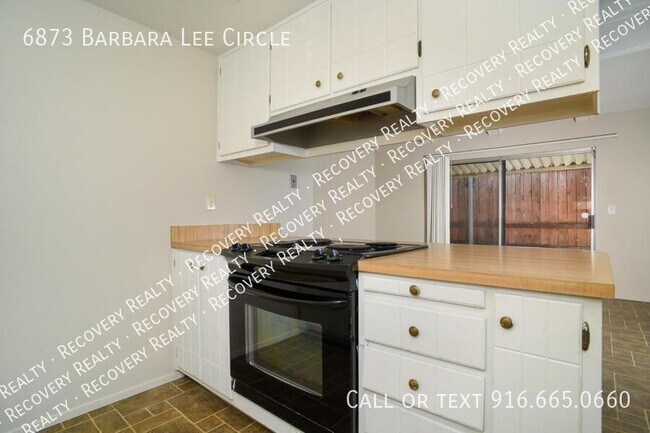 Photo - 6873 Barbara Lee Cir House