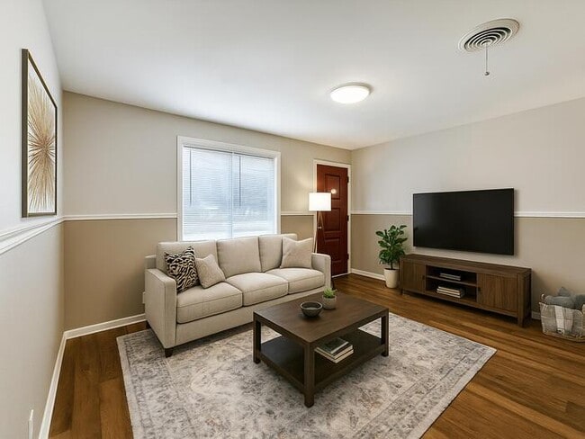 Photo - Charming 3-bedroom, 2-bath home located in...