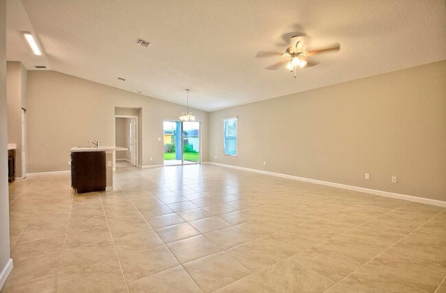 Photo - 1292 SW Lawndale Ave