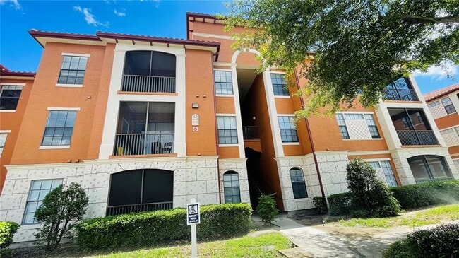 Building Photo - 6149 Metrowest Blvd Unit 305