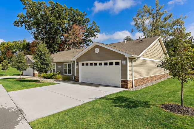 Photo - Redwood DeWitt