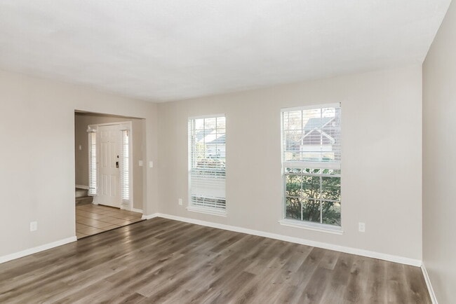 Photo - 18162 Holly Green Dr