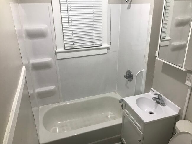 Photo - 419 Harlan St