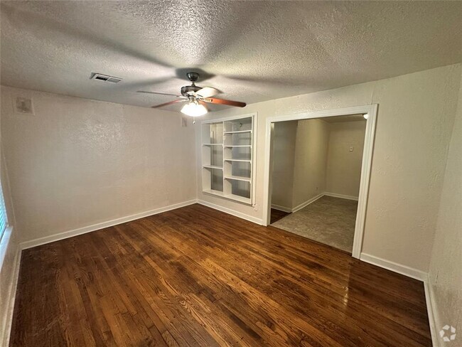 Building Photo - 1350 Classen Blvd Rental