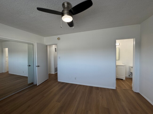 6632 Darby Ave Unit 15