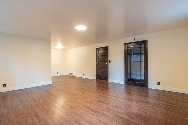 Photo - Baird Apartments