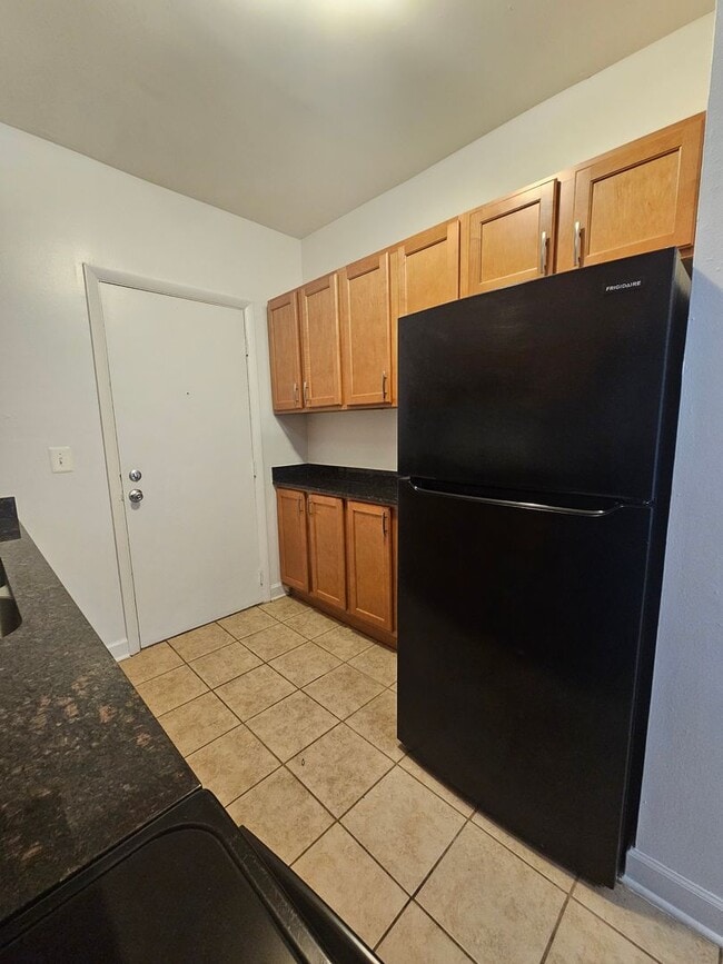 Photo - East Rogers Park Three Bedroom/Two Bath *I... Unit 1724-2C