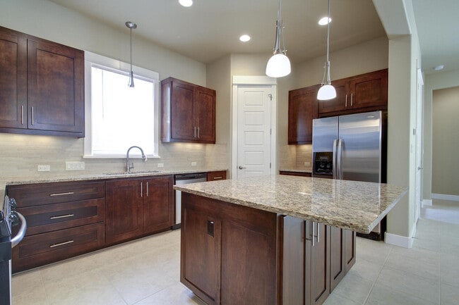 Photo - UT PRE-LEASE: Wood Floors, North Campus, Large Living Space, 2011 Construction, Custom High End K...