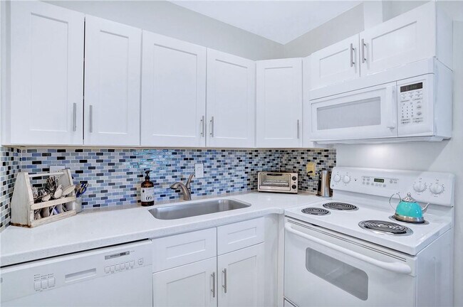 Photo - 5700 NE 22nd Way Unidad 322