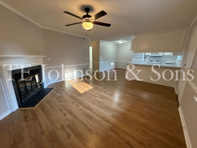 Photo - Charming 3-Bedroom with Fireplace & Modern...