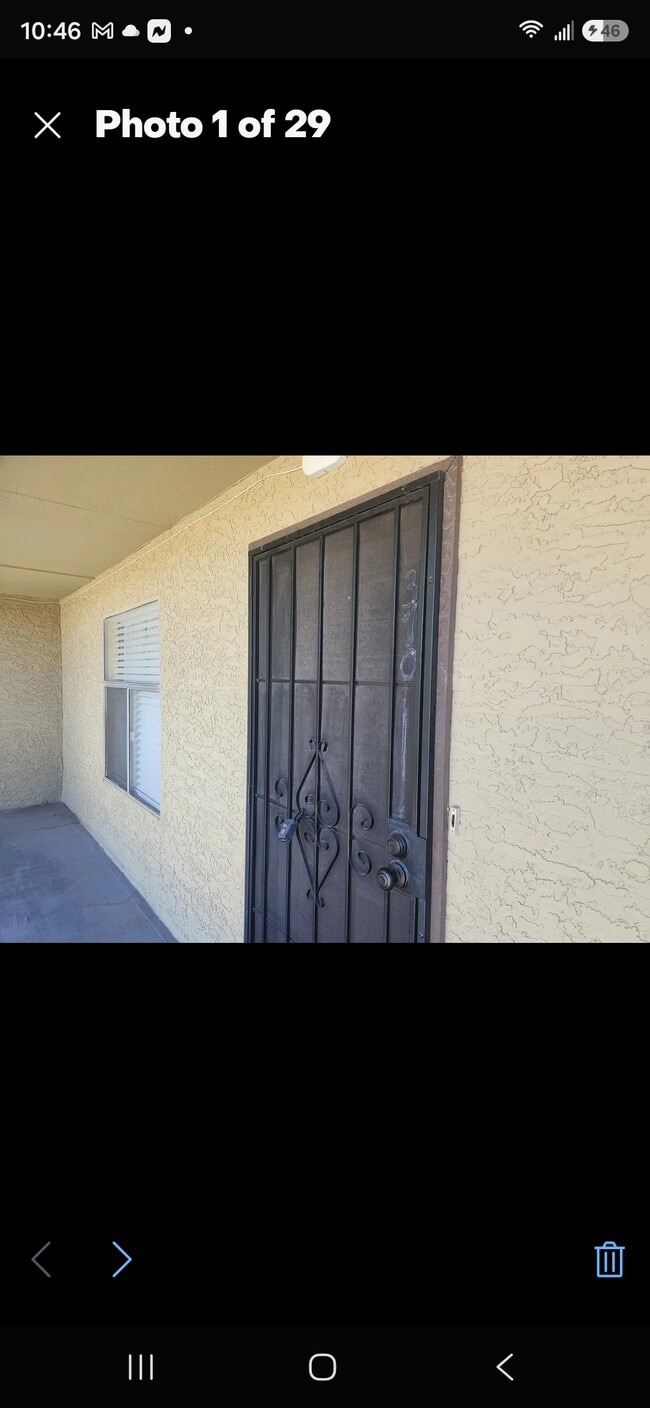 Building Photo - 461 W Holmes Ave