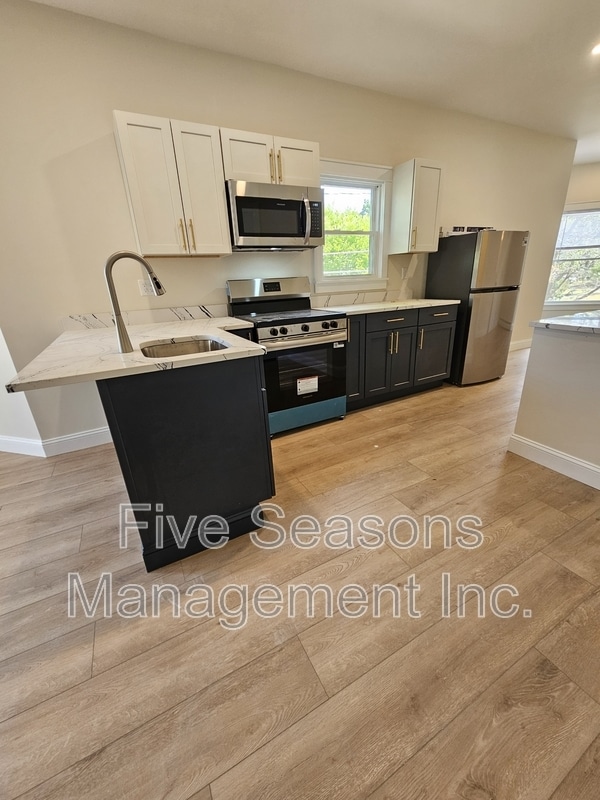 Photo - 75 Loomis St